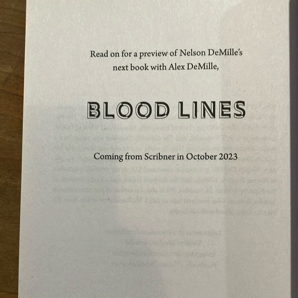 Book: The Maze by Nelson DeMille - Picture 8 of 10